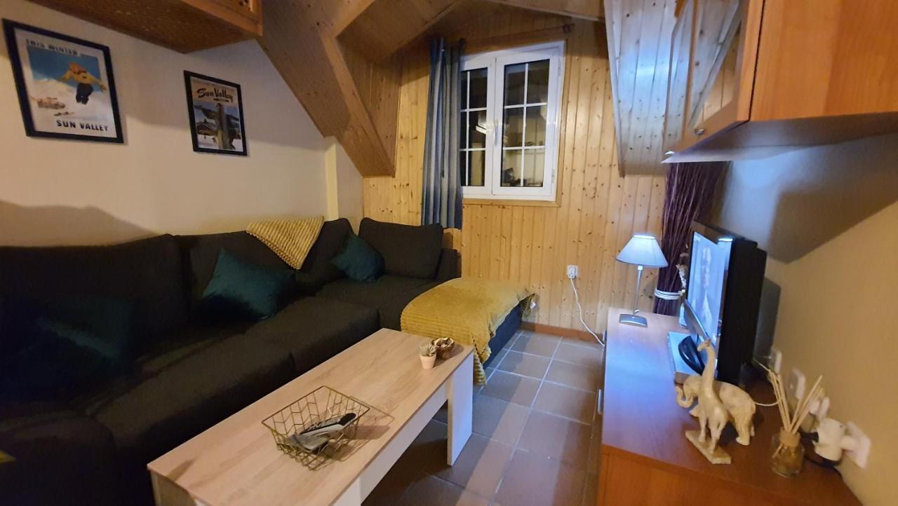 Acogedor Apartamento En Sierra Nevada Con Piscina Acceso Directo A Silla Exterior foto